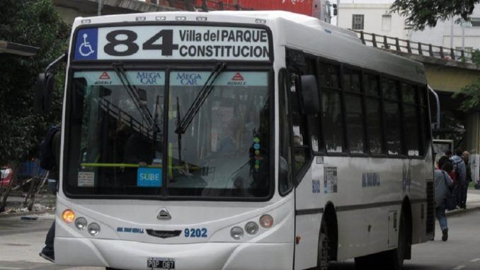 2738001w1033