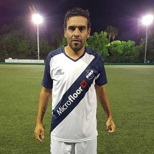  Fútbol Senior en Devoto: Lamadrid incorporó a un ex goleador de Boca