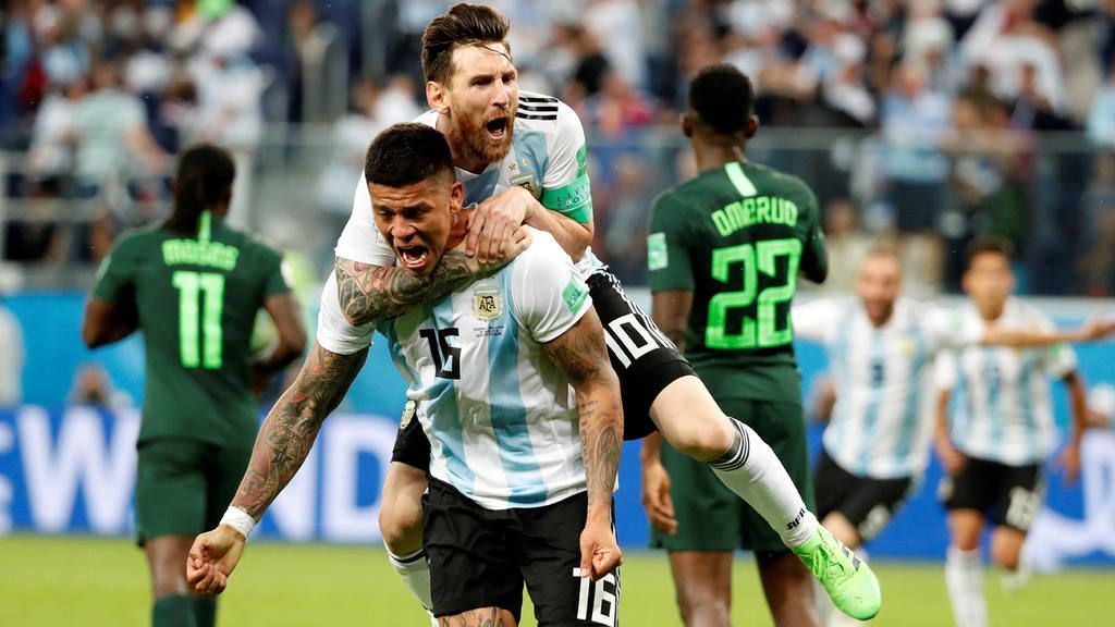  Con garra, corazón y fútbol Argentina clasifico a octavos de final