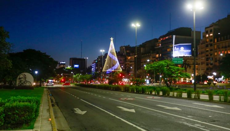  La ciudad de Buenos Aires se ilumina en la previa a las Fiestas Navideñas