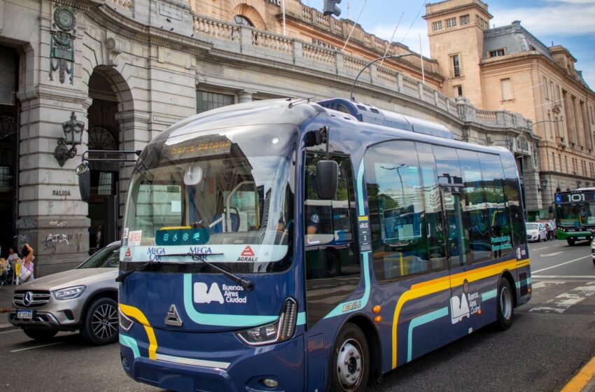  Los e-buses amplían su recorrido y ganan protagonismo en la Ciudad